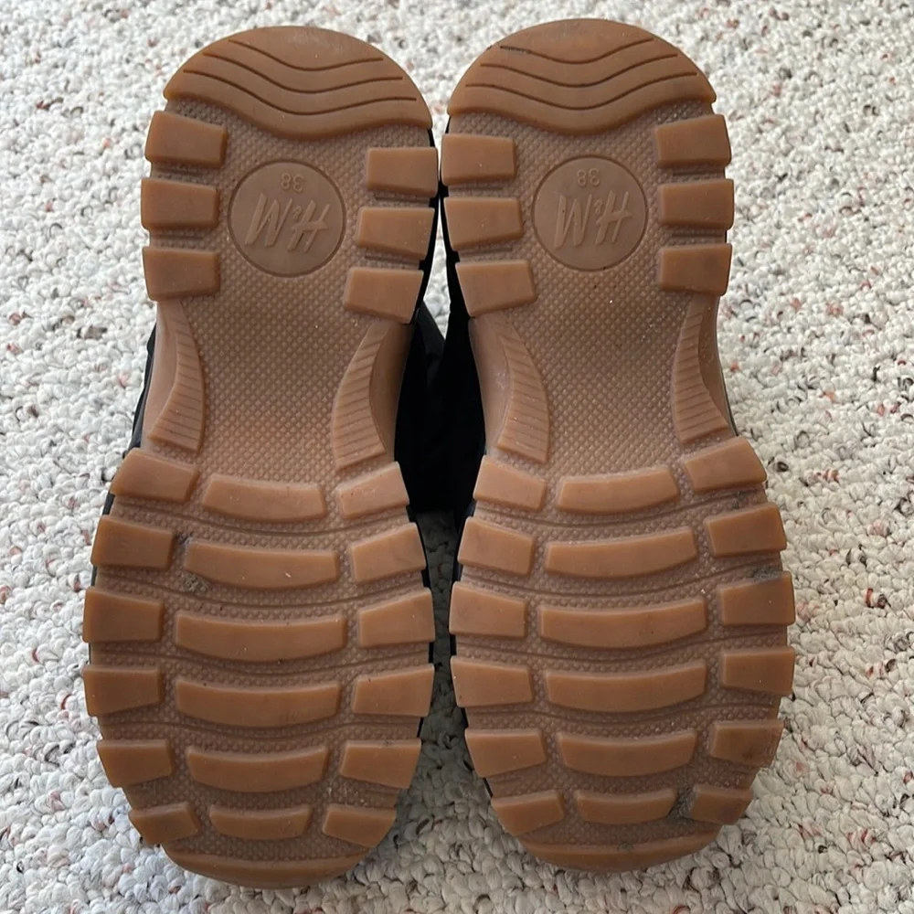 H&M Black Puffer Winter Boots with Brown Soles